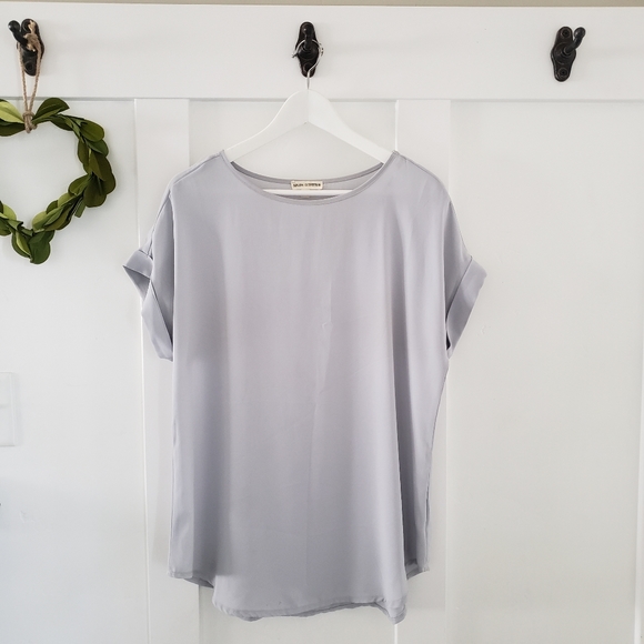 Gray loose fitting blouse - Picture 1 of 3